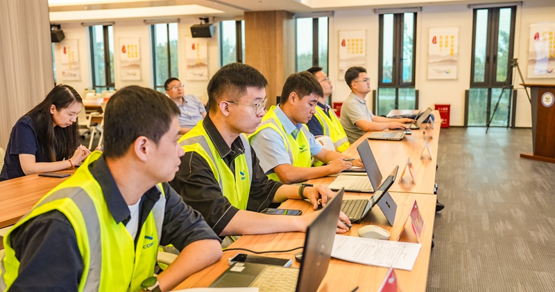 1. 飛行運行技術(shù)咨詢(xún).jpg